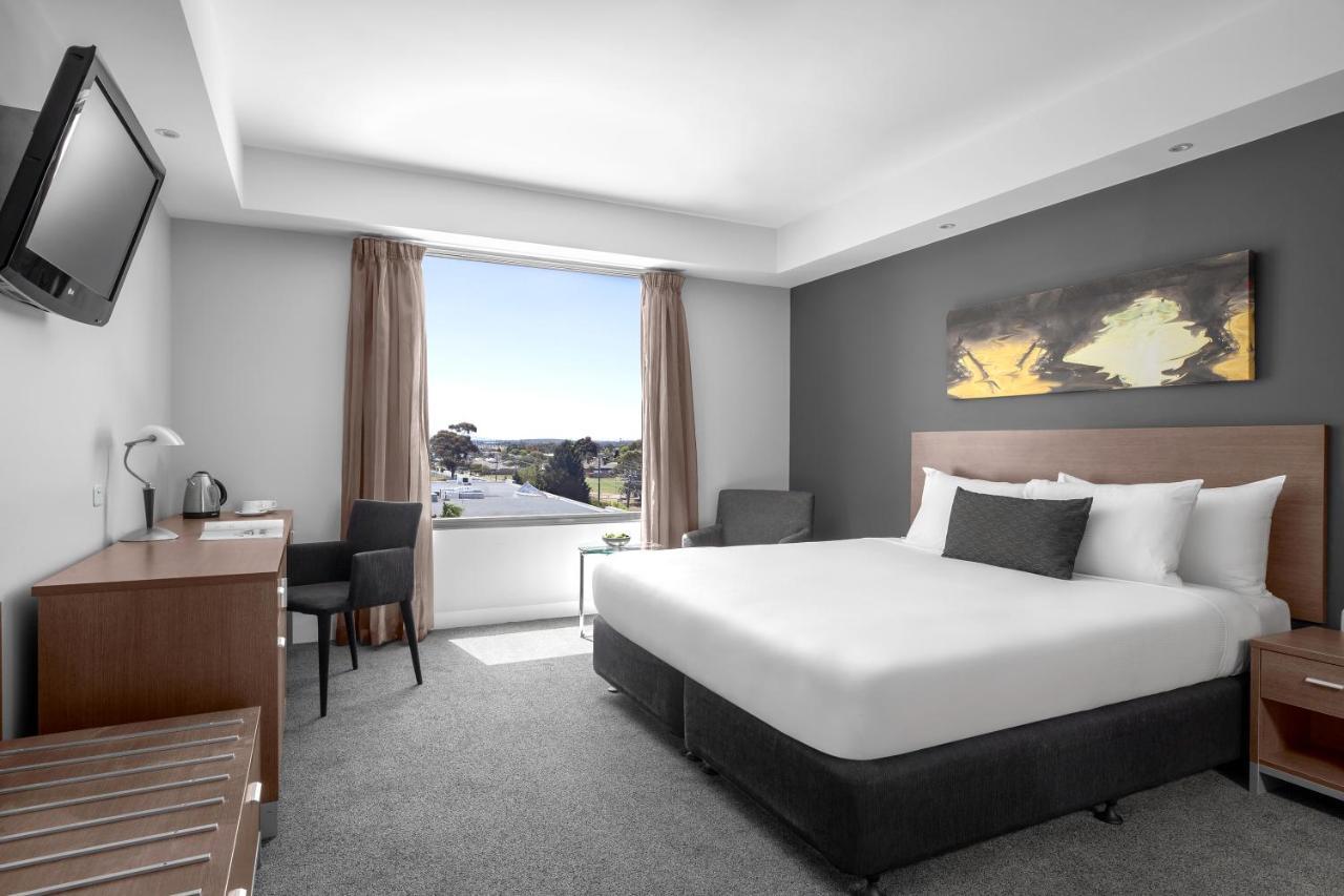 Mantra Melbourne Airport Hotel Eksteriør billede